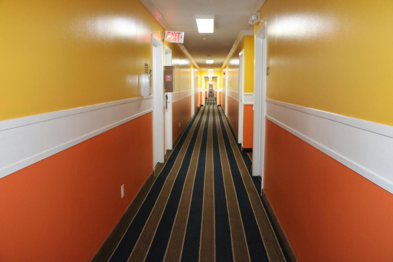 Amber Inn Le Mars Extérieur photo