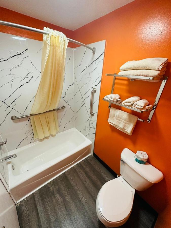 Amber Inn Le Mars Extérieur photo